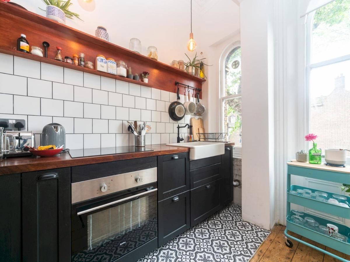 Pass The Keys Rustic And Quirky Flat In Charming Charlton Village Apartamento Londres