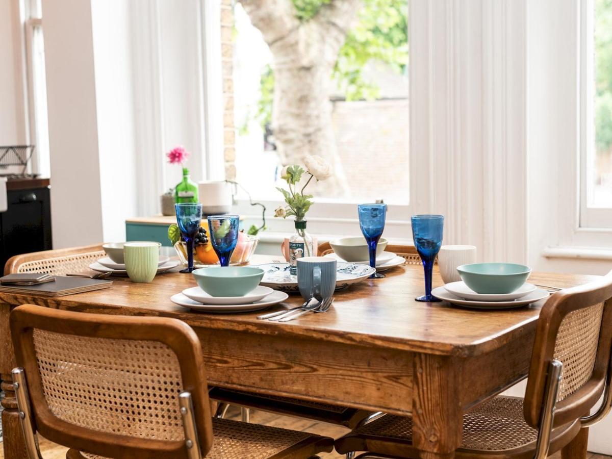 Pass The Keys Rustic And Quirky Flat In Charming Charlton Village Apartamento *