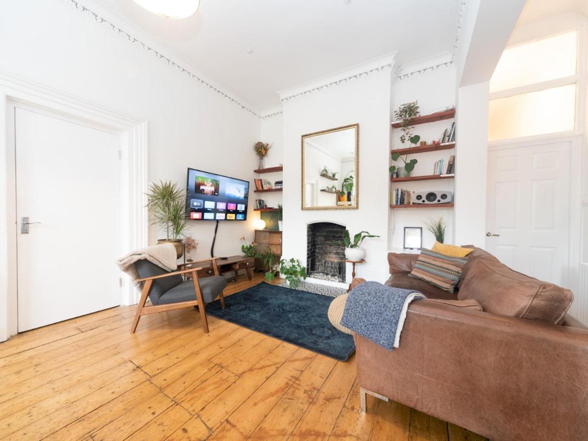 Pass The Keys Rustic And Quirky Flat In Charming Charlton Village Apartamento *